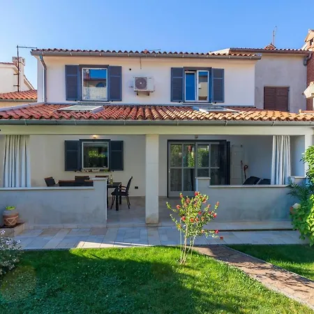 Holiday home K&p Pula